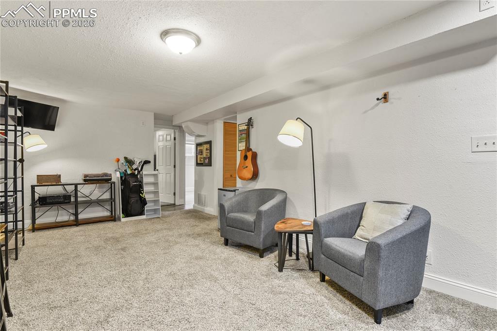 Image 22 of 36: Recreation Room