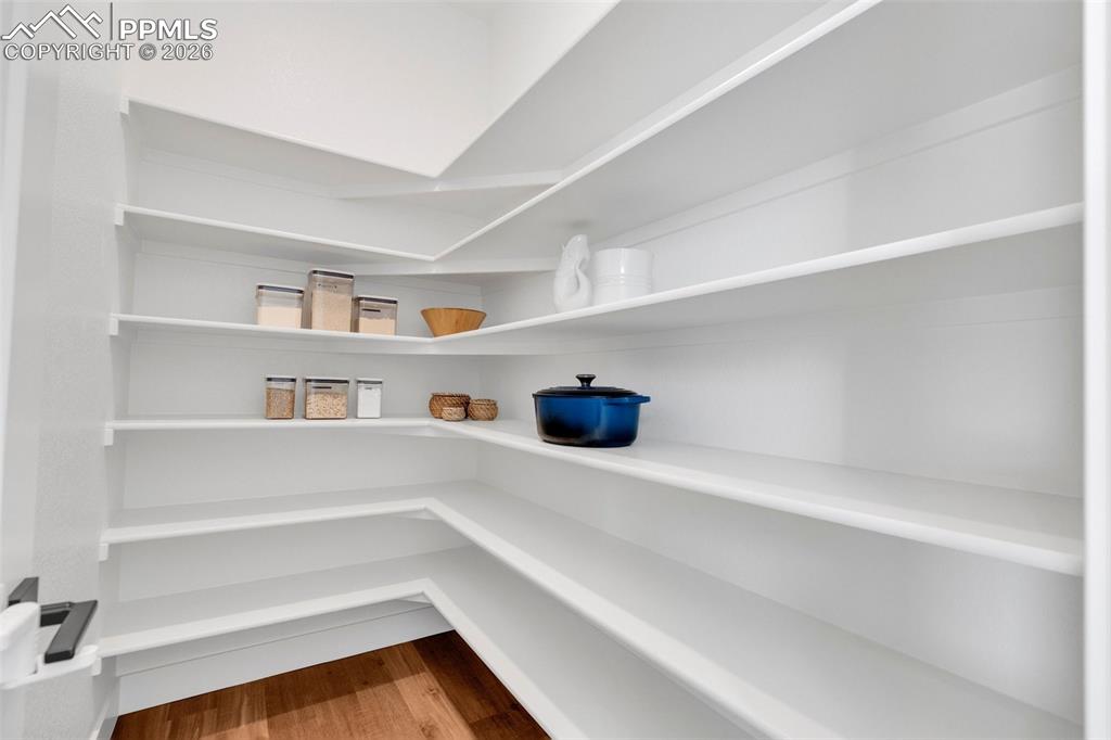 Image 22 of 50: Pantry