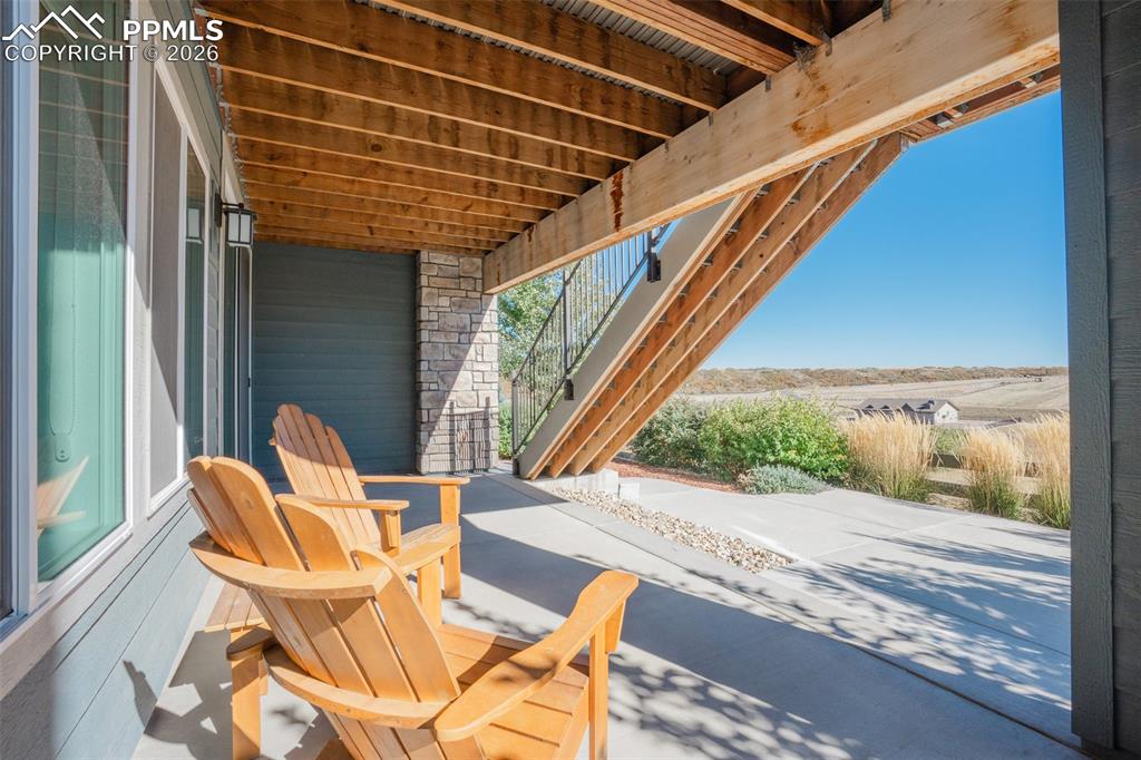 Image 34 of 50: Patio