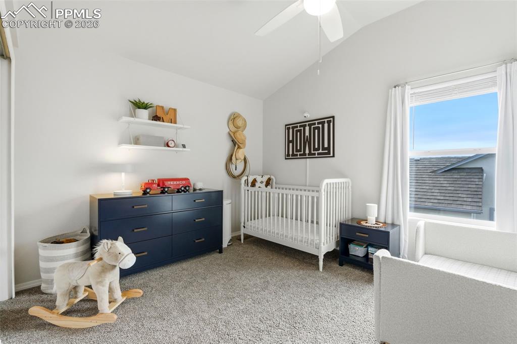 Image 27 of 50: Bedroom