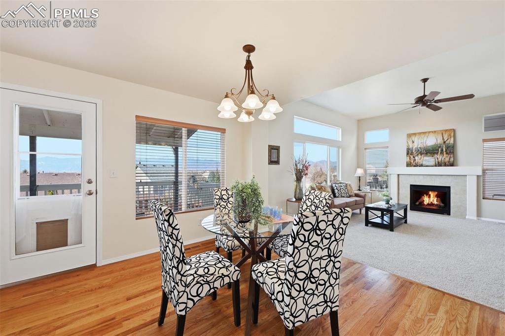 Image 16 of 48: Dining Area