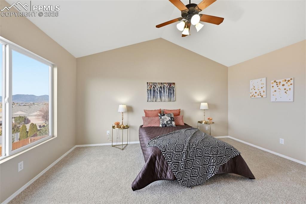 Image 25 of 48: Bedroom