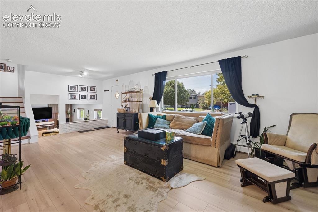 Image 11 of 42: Living Room