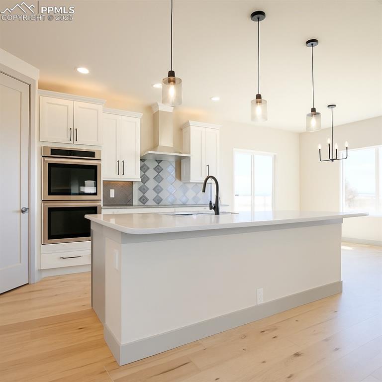 Image 5 of 46: Kitchen