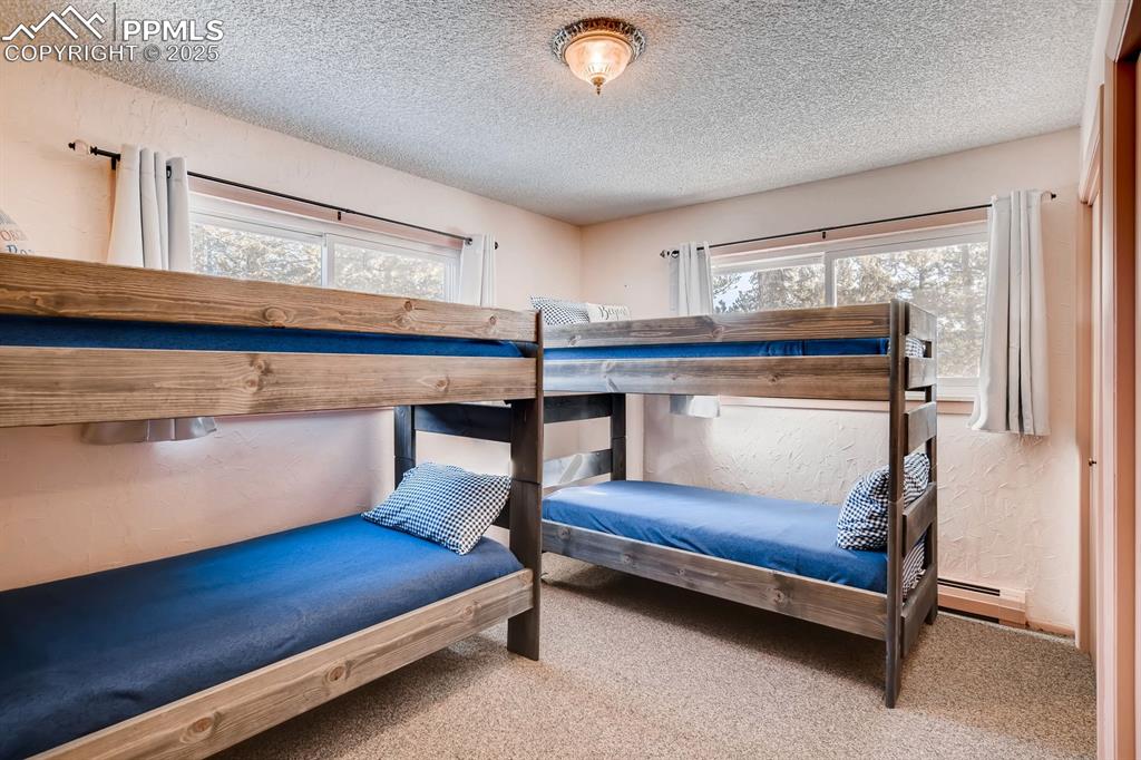 Image 17 of 29: Bedroom