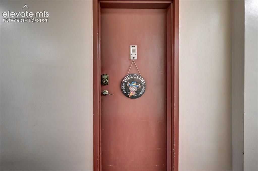 Image 24 of 33: Welcome Home! Convenient Keyless Entry