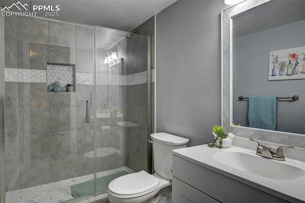 Image 30 of 43: New Modern Bathroom Ensuite w/ Large Shower