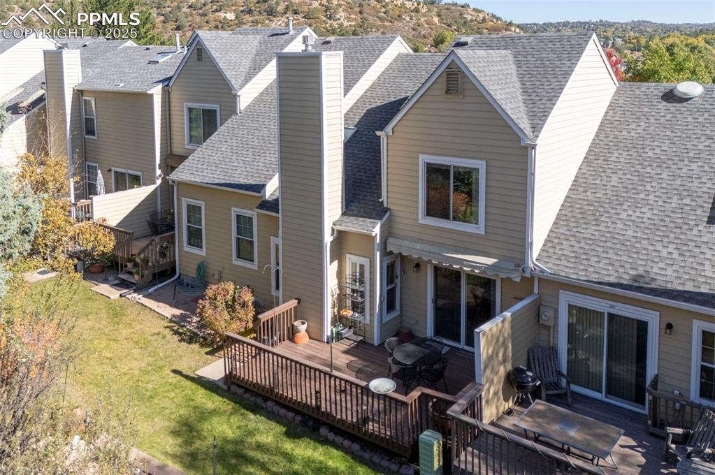 Image 39 of 43: Expanded Deck out back