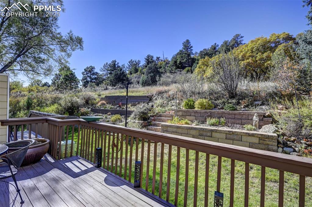 Image 40 of 43: Tiered Garden & Open Space