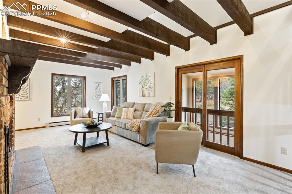 Image 15 of 42: Living Room