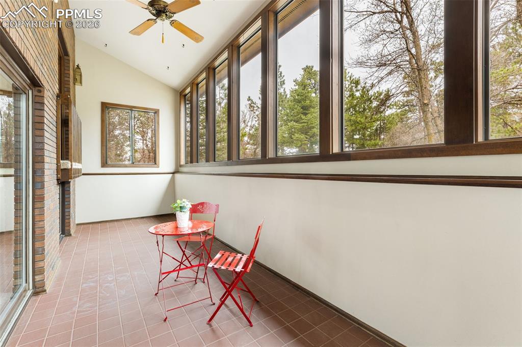 Image 26 of 42: Sun Room