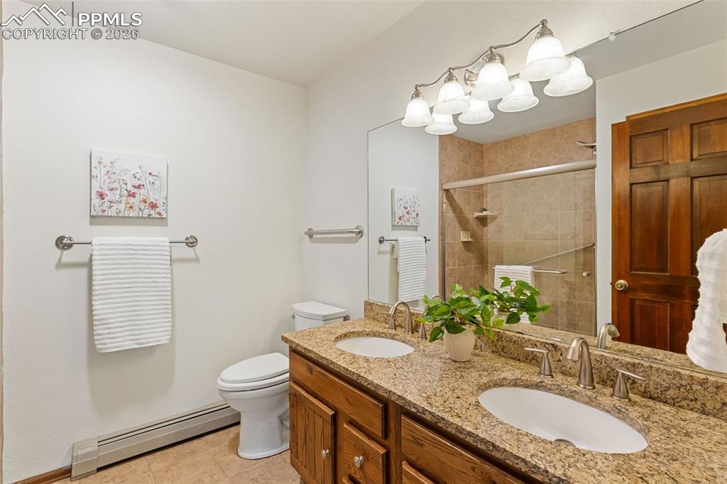 Image 28 of 42: Bathroom