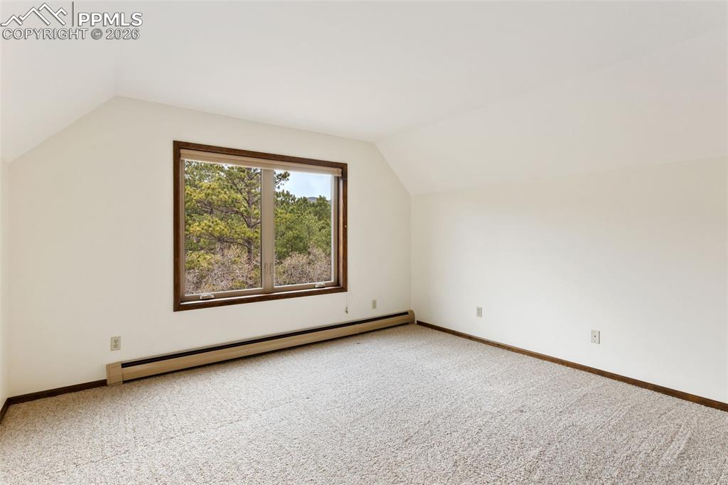 Image 35 of 42: Bonus Room