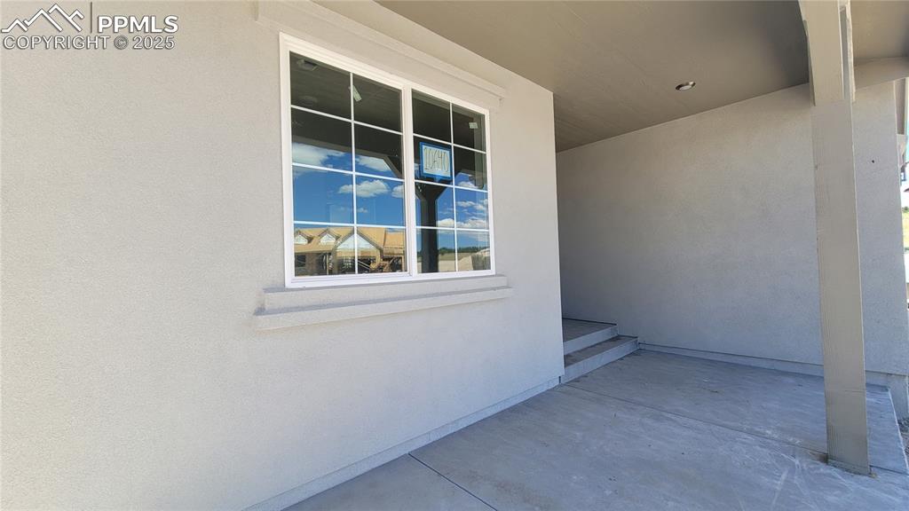 Image 2 of 23: Covered front porch! 