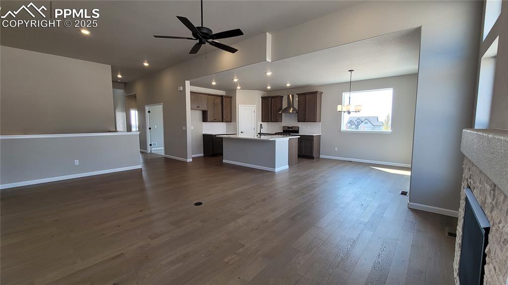 Image 9 of 23: Living Room