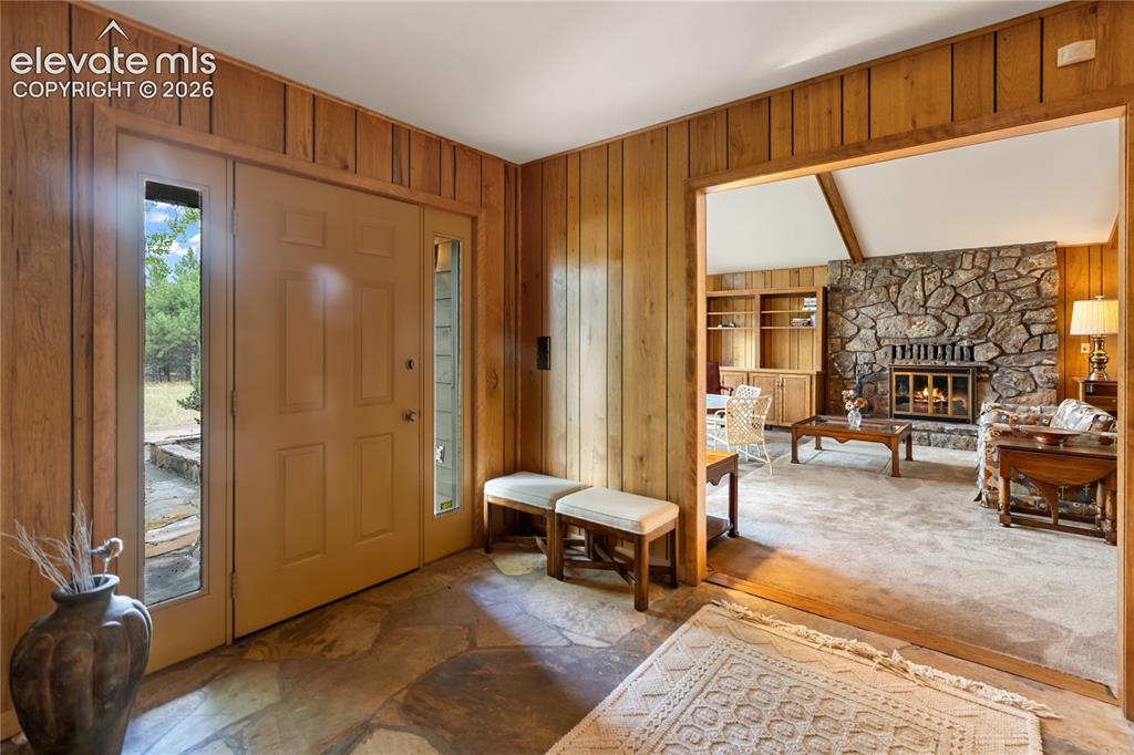 Image 12 of 43: Entry