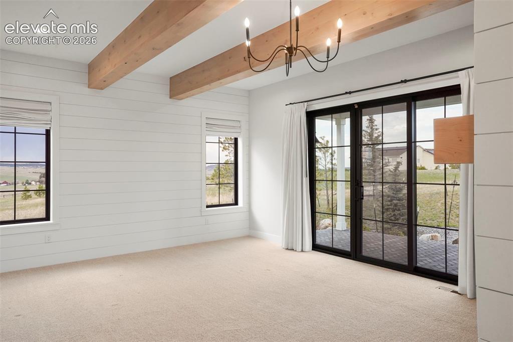 Image 19 of 49: Master Bedroom
