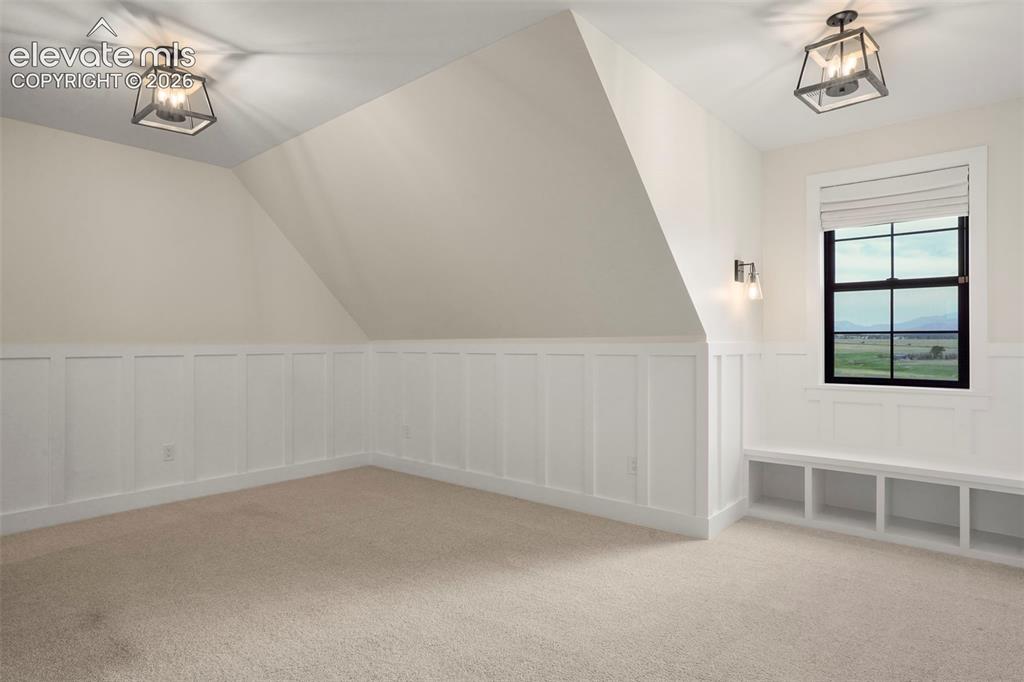 Image 33 of 49: Family Room