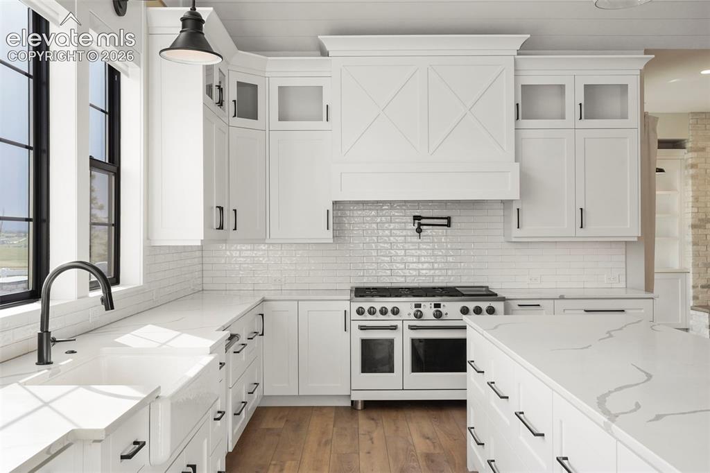 Image 7 of 49: Check out your view from the sink!