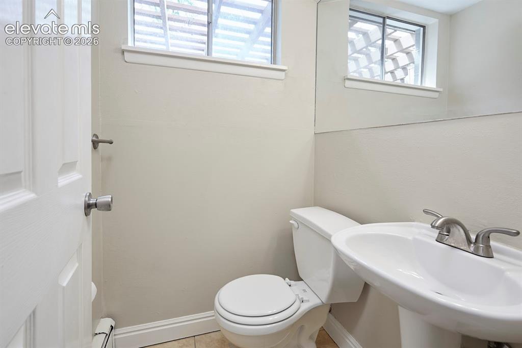 Image 11 of 21: Bathroom