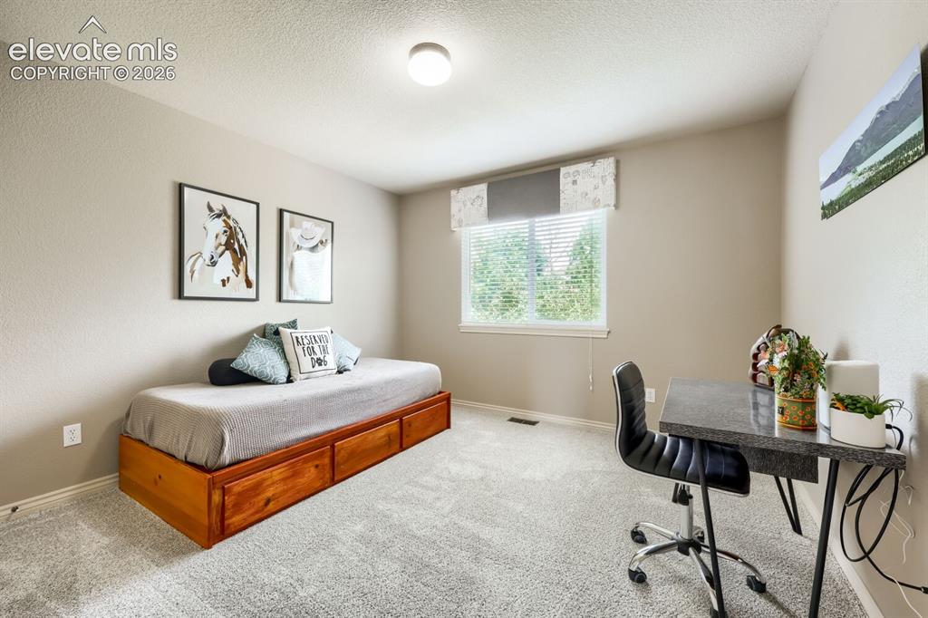 Image 41 of 47: Bedroom
