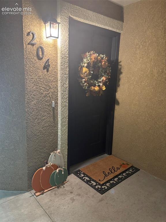 Image 5 of 23: Entry