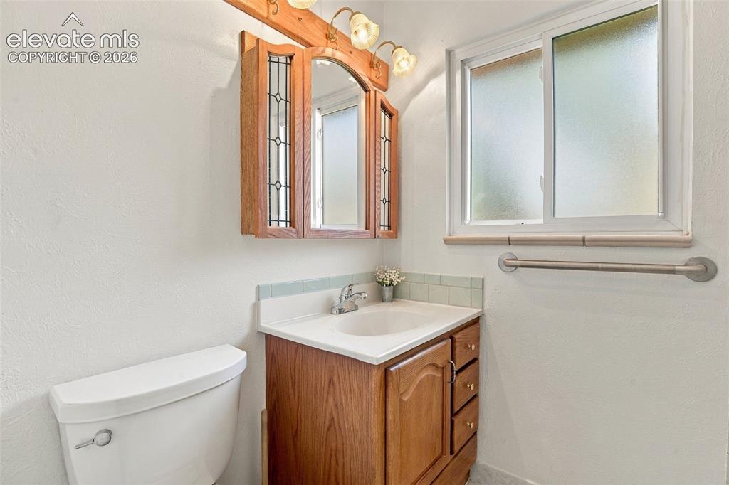 Image 18 of 42: Upper Bathroom