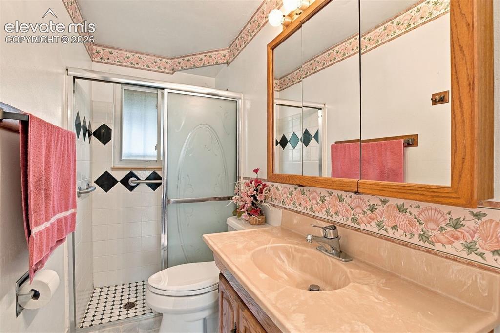 Image 28 of 42: Lower Bathroom 