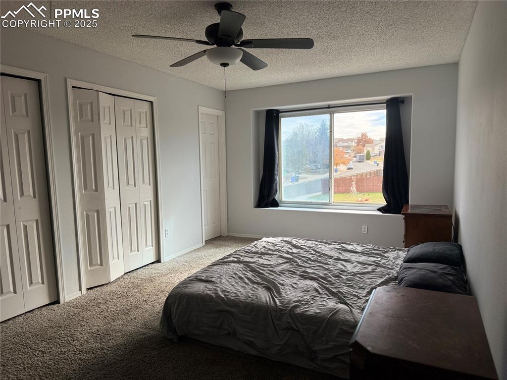 Image 12 of 21: Bedroom