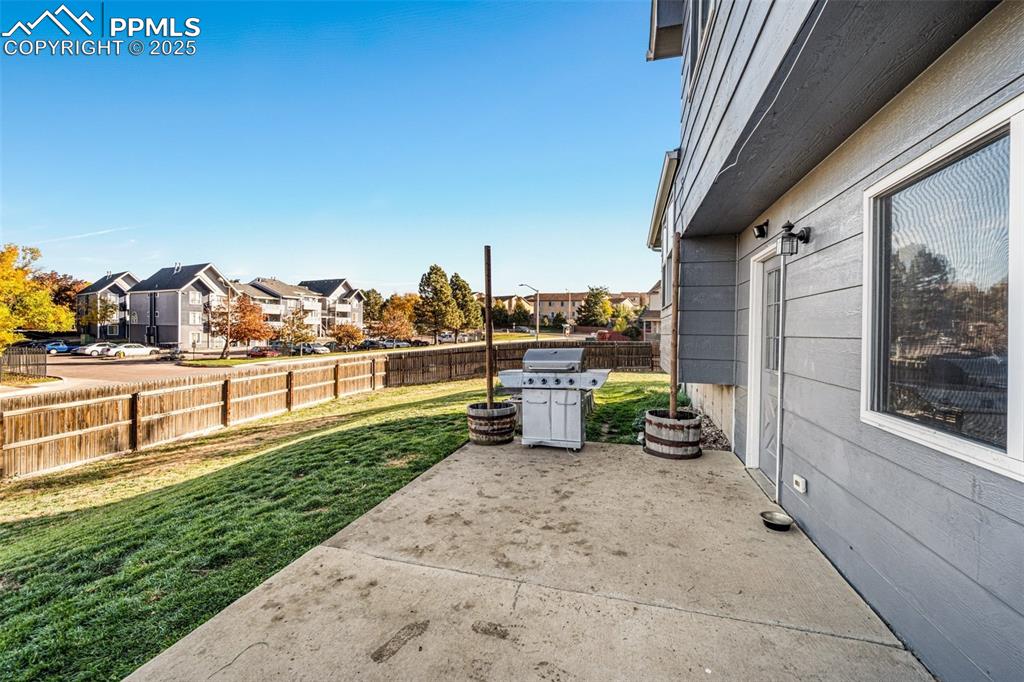 Image 14 of 21: Patio