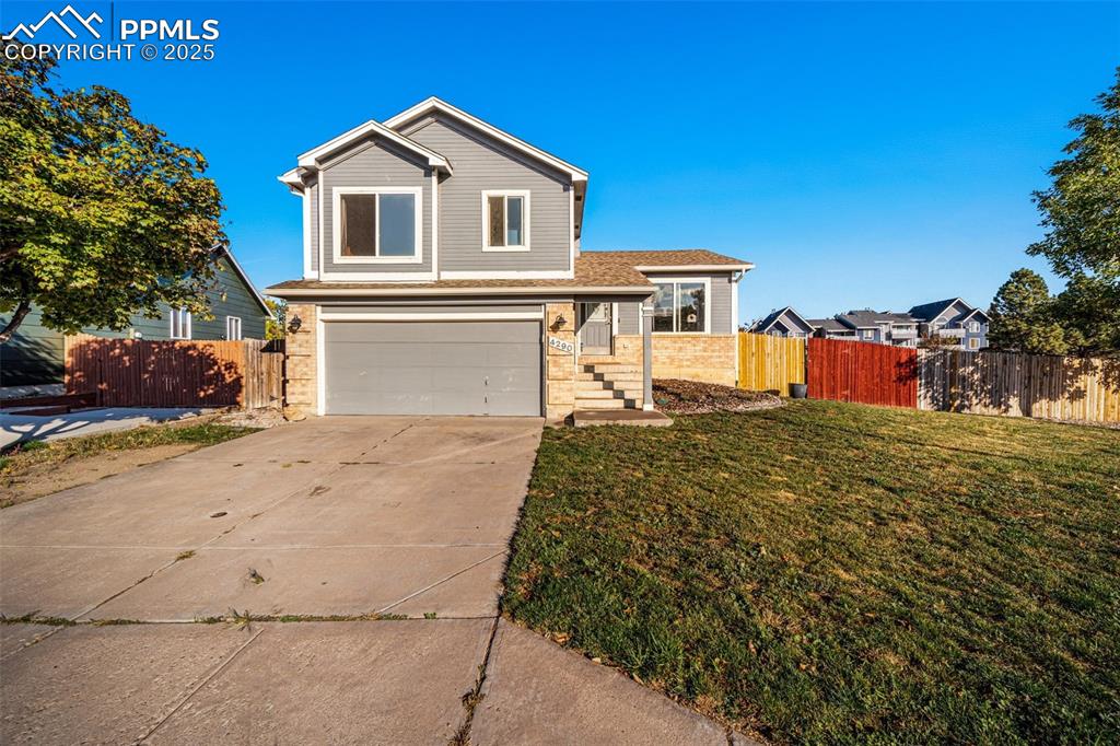 Image 16 of 21: Front of Structure