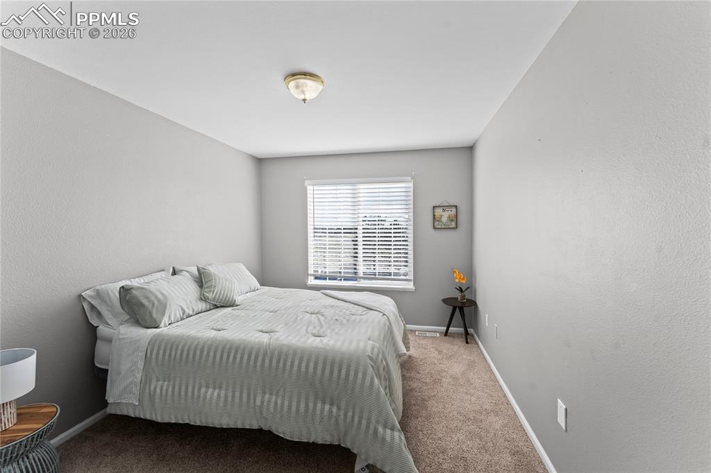 Image 31 of 43: Bedroom