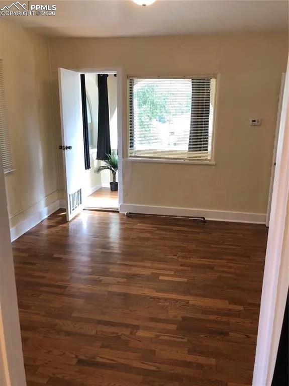 Image 25 of 33: Unit 4