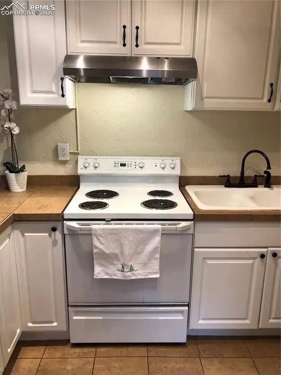 Image 28 of 33: Unit 4