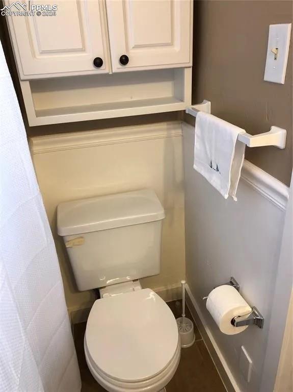 Image 29 of 33: Unit 4