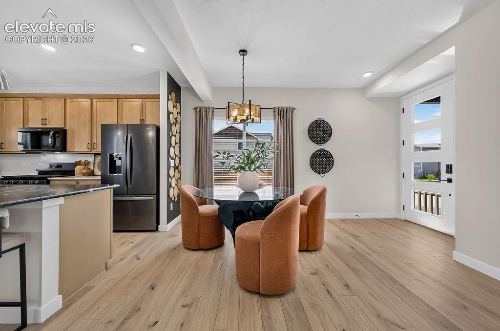 Image 12 of 49: Dining Area