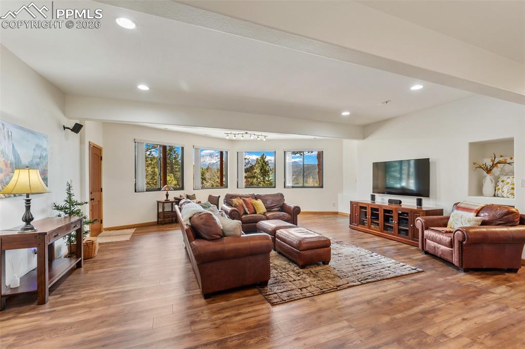 Image 28 of 50: Family Room