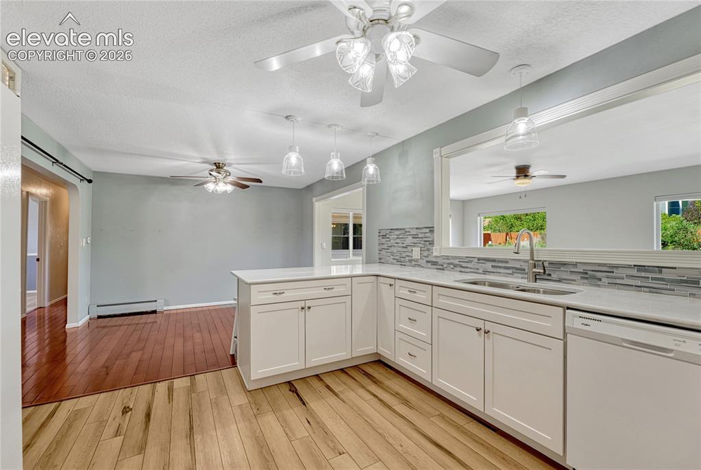 Image 8 of 41: Kitchen