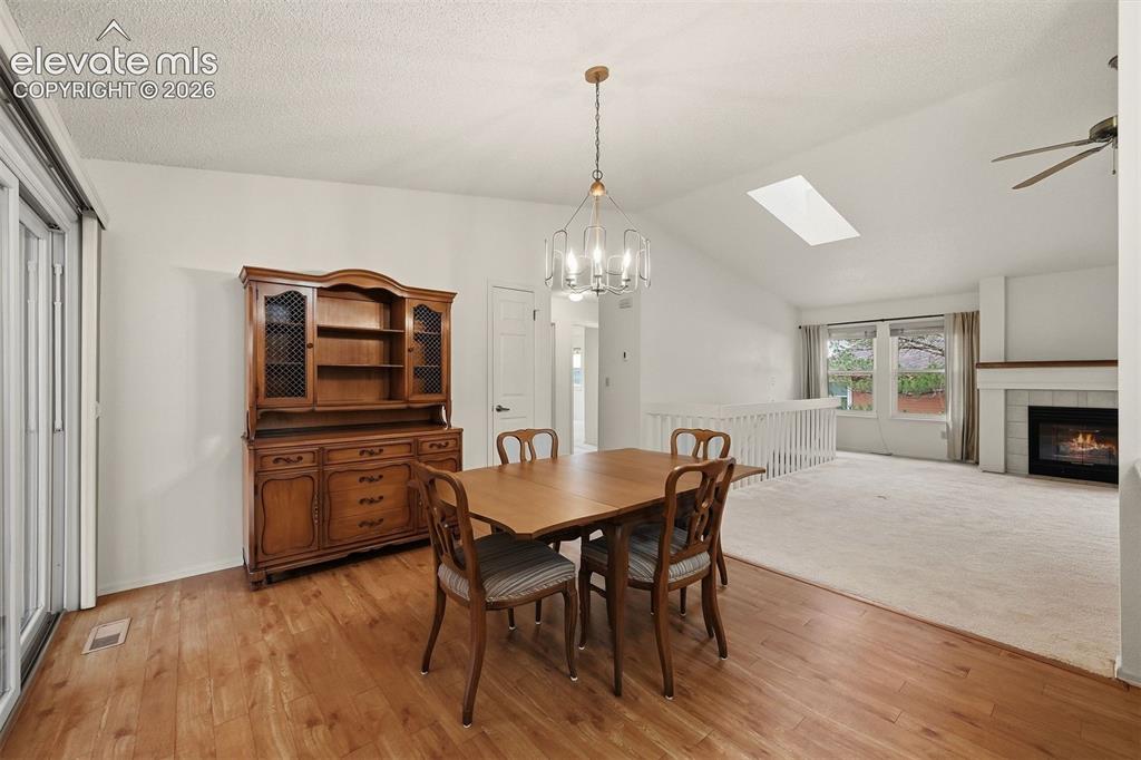 Image 15 of 40: Dining area. Furniture does not convey. 
