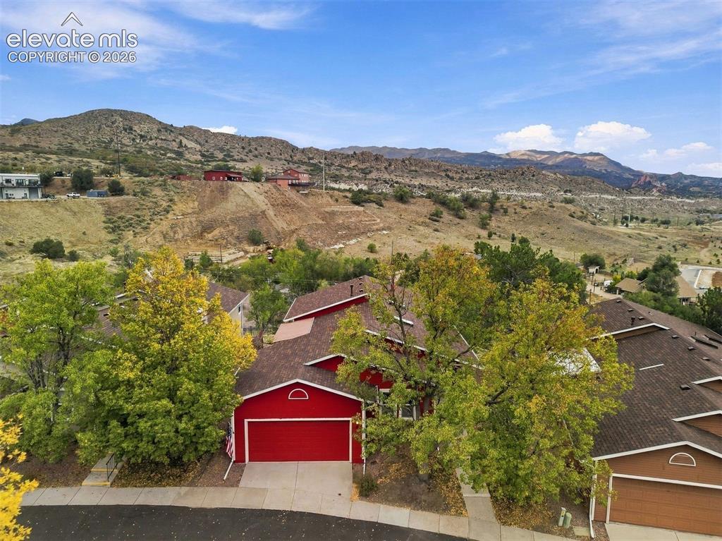 Image 2 of 40: Backing to Brookdale owned open area