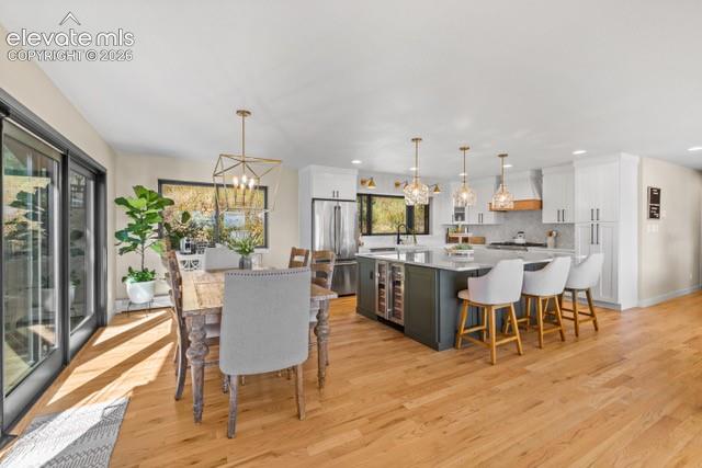 Image 12 of 50: Dining Room