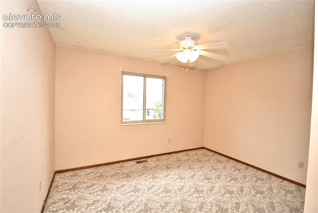Image 15 of 29: Bedroom
