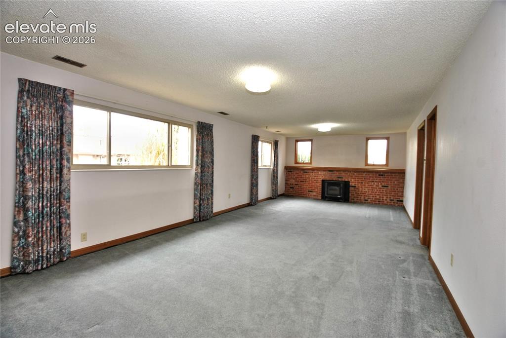 Image 17 of 29: Family Room