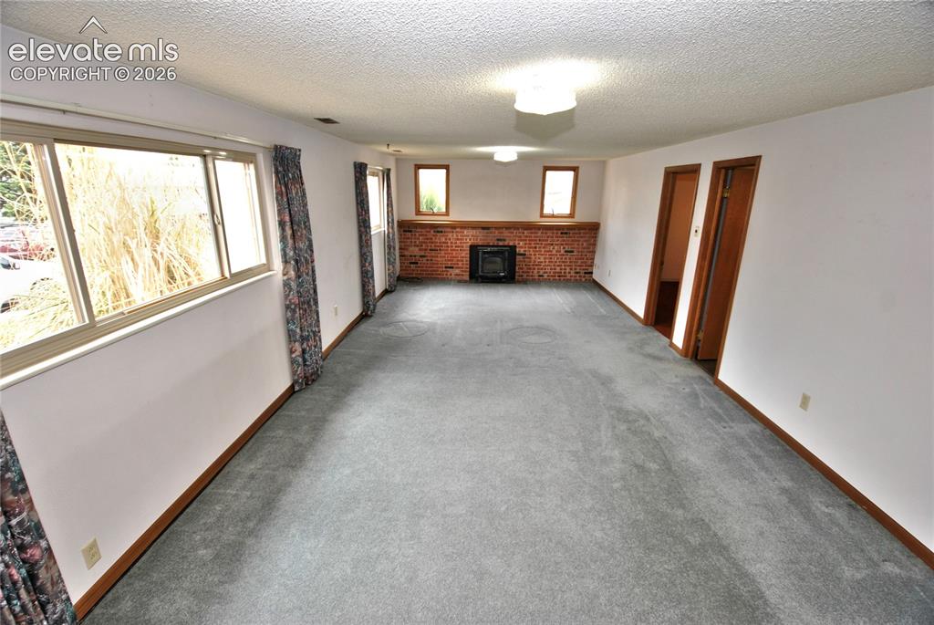 Image 18 of 29: Family Room