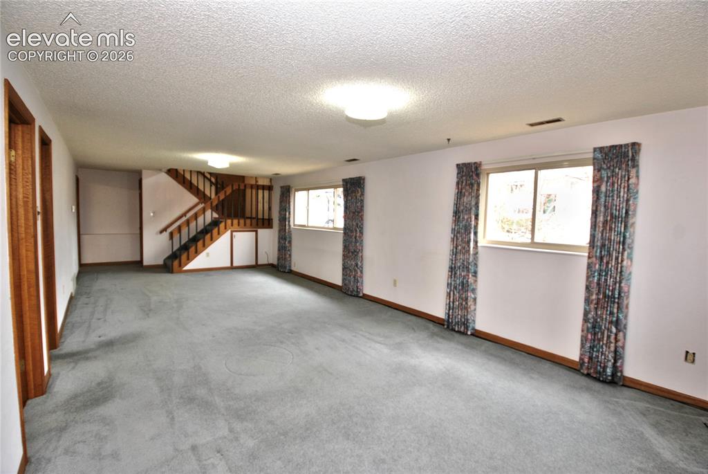 Image 19 of 29: Family Room