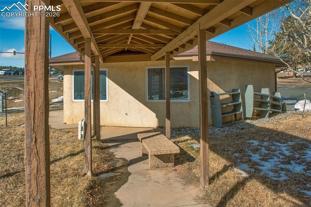 Image 4 of 6: No Description Available