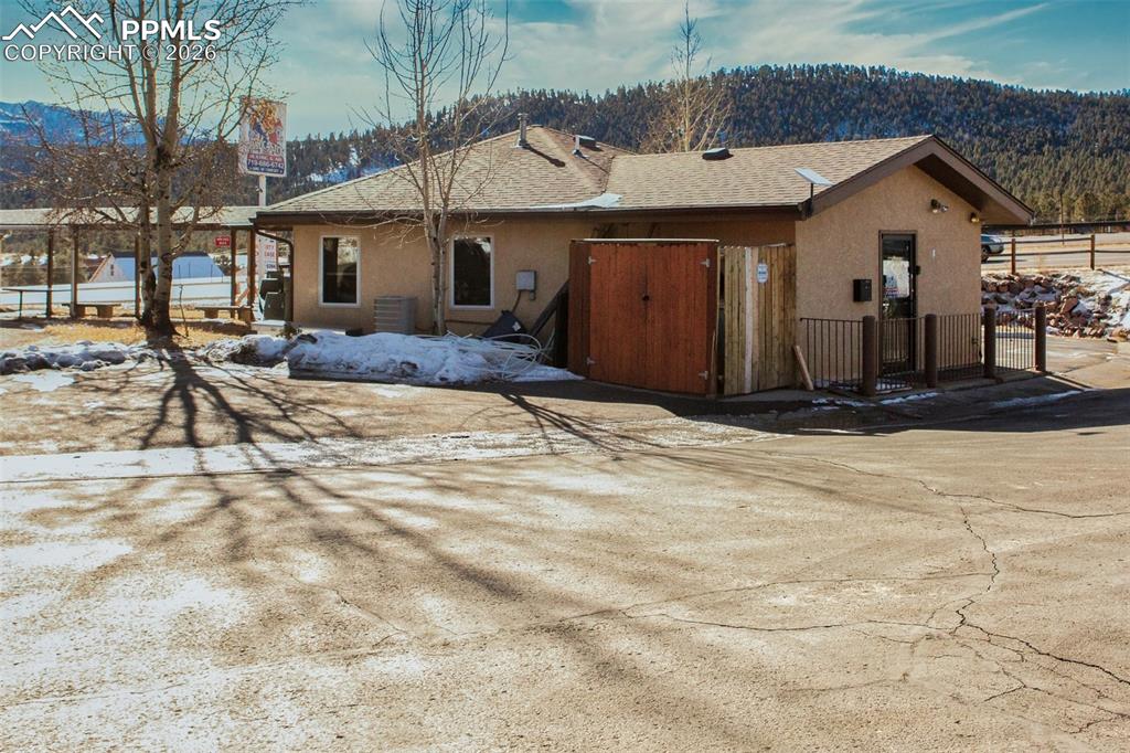 Image 5 of 6: No Description Available