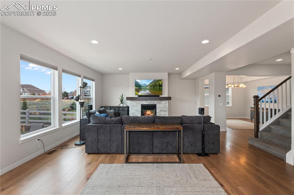 Image 10 of 36: Living Room