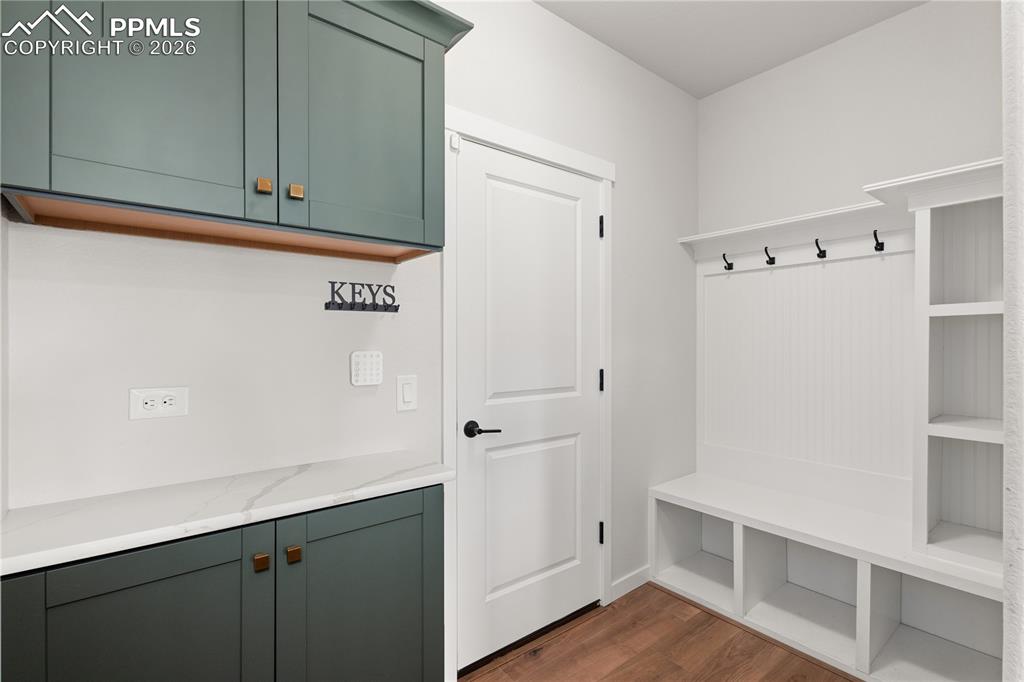 Image 16 of 36: Mud Room