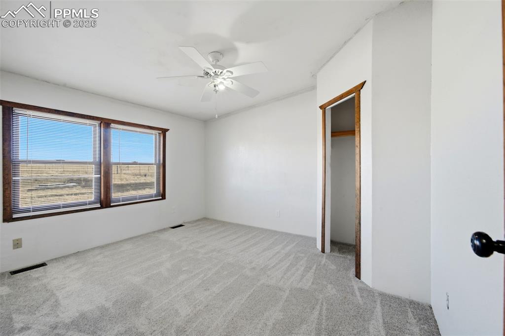 Image 21 of 39: Bedroom